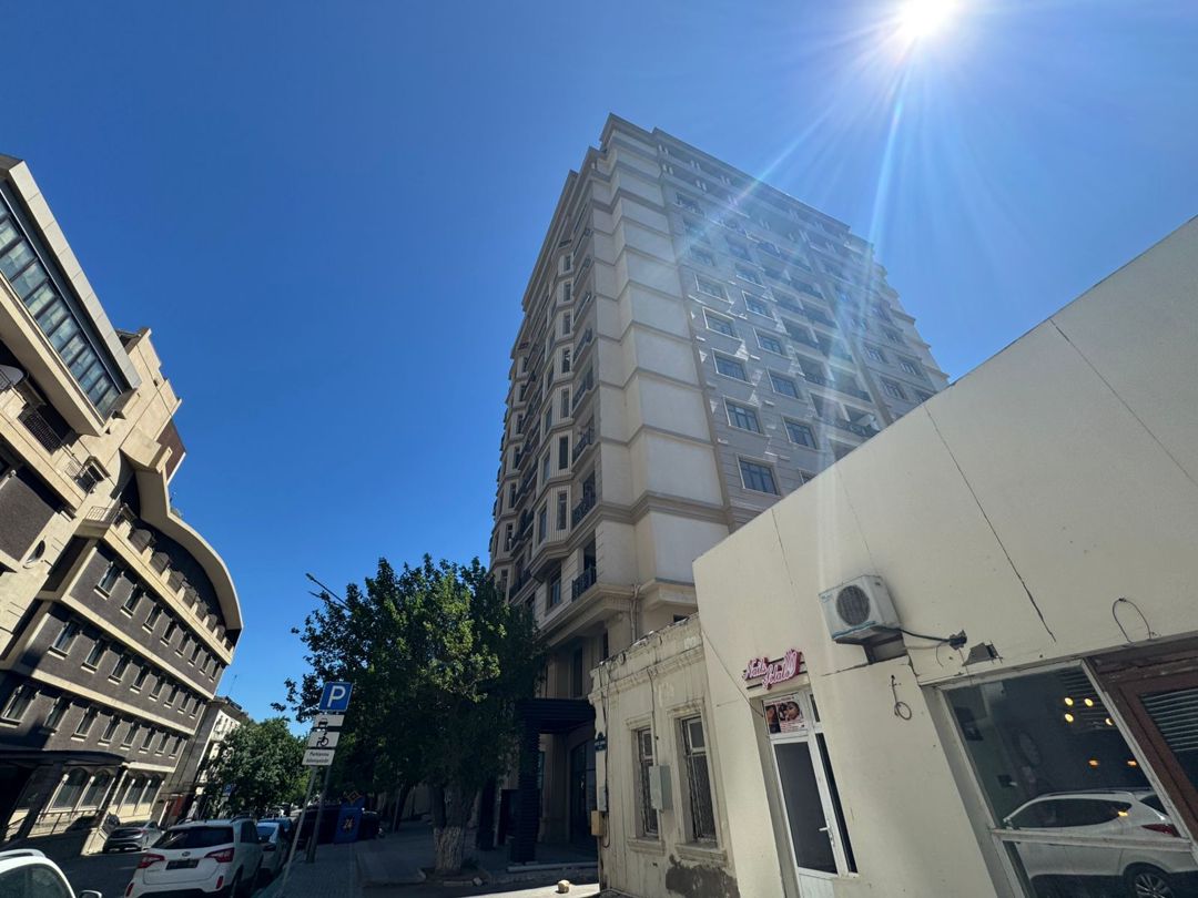 Satılır 2 otaqlı yeni tikili 100 m² — Mənzil, Bakı (2)