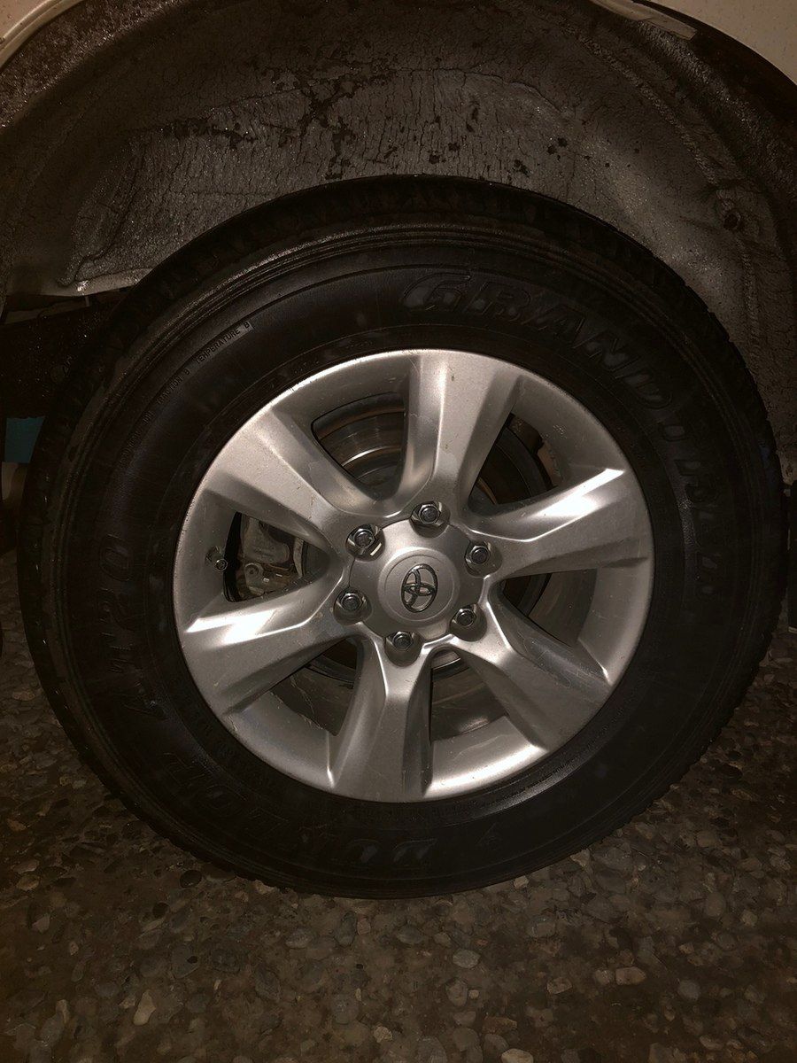 Toyota Prado təkərləri 265/65 R17 — Ehtiyat hissələri və aksesuarlar, Quba