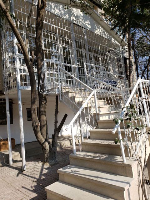 Binəqədi rayonu, 9-cu mikrorayon, Mircəlal küçəsində 4 otaqlı ofis — Bakı