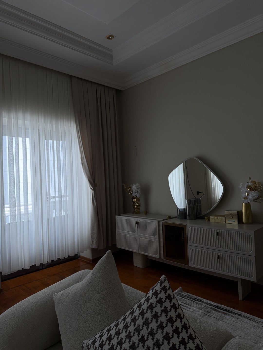 İcarəyə verilir 3 otaqlı köhnə tikili 135 m² — Mənzil, Bakı (4)