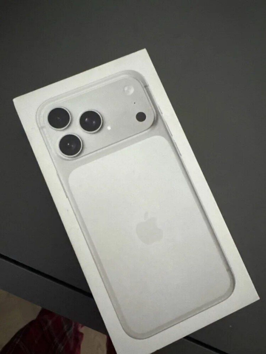 Apple iPhone 17 Pro Max Silver 256GB/12GB — Smartfonlar, Bakı