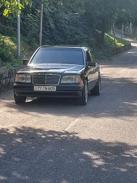 Mercedes E 200, 1994 il — Quba