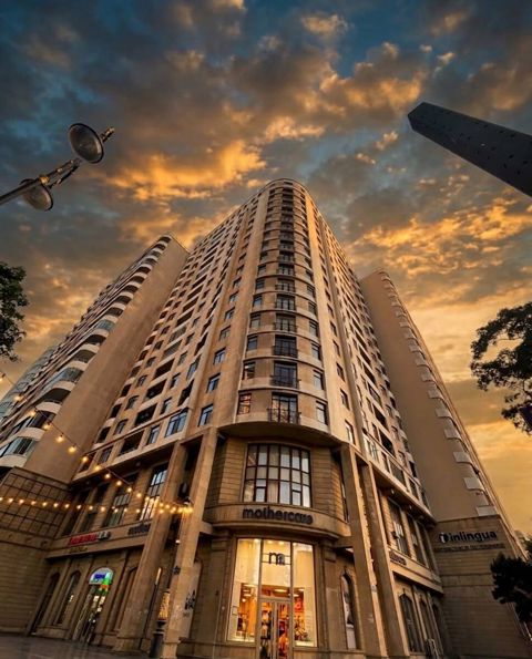 Satılır 2 otaqlı yeni tikili 106 m² — Bakı