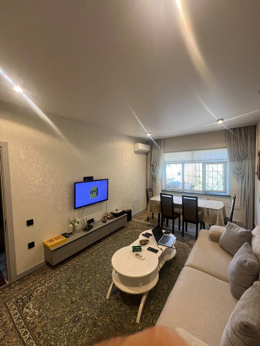 Satılır 2 otaqlı köhnə tikili 60 m² — Mənzil, Bakı (2)