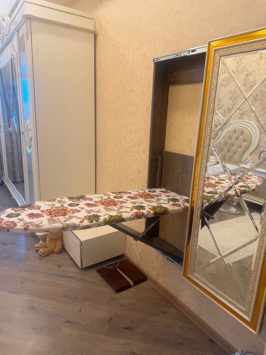 Qatlanan ütü masası və güzgü — Məişət malları, Bakı (2)