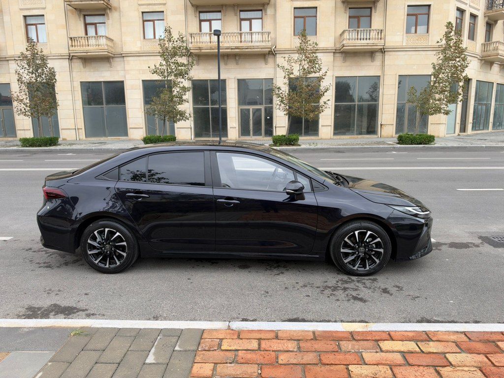 Toyota Corolla, 1.8 L, 0.85 kWh, 2026 il, 5 300 km 88-CY-830 — Avtomobillər, Bakı (4)