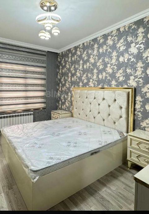 Taxt yenidir istifade edilmeyib Matras bahalidir.Tumbalar — Bakı