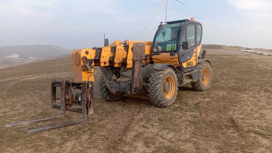 Dieci İcarus 40.17 teleskopik yükləyici, 2014 il 10-AB-146 — İnşaat texnikası, Bakı (2)