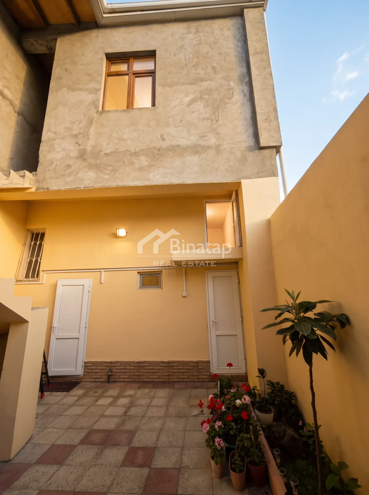 Satılır 5 otaqlı həyət evi / bağ evi 240 m², İnşaatçılar metrosu, Yasamal rayonu — Ev, villa, Bakı (3)