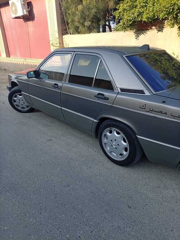 Mercedes 190, 2.0 L, 1993 il, 111 000 km 01-CA-611 — Avtomobillər, Bakı (3)