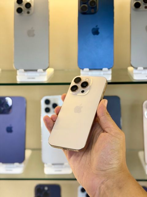 Apple iPhone 16 Pro Desert Titanium 256GB/8GB — 1 699 ₼ · Bakı · Smartfonlar Apple iPhone 16 Pro Desert Titanium 256GB/8GB — Bakı