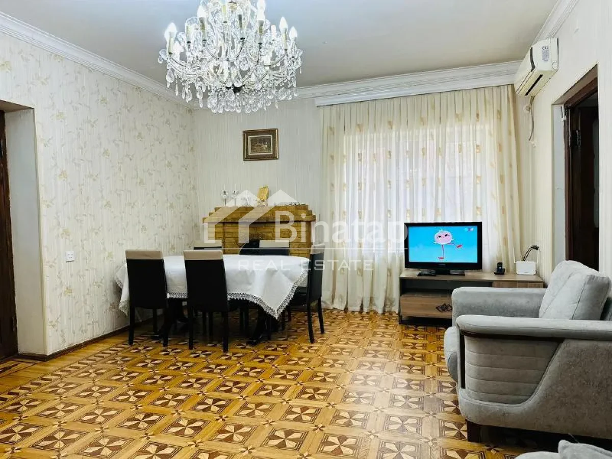 Satılır 7 otaqlı həyət evi / bağ evi 340 m², Bayıl qəsəbəsi, Səbail rayonu — Ev, villa, Bakı (2)