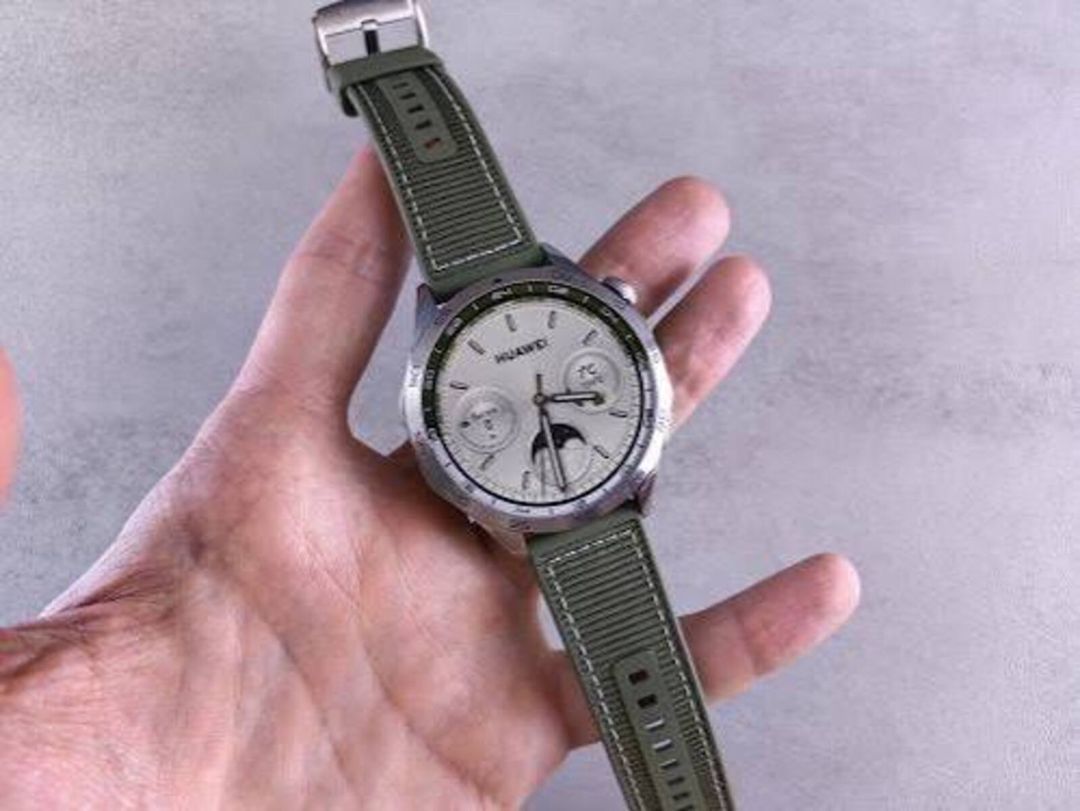 Huawei Watch GT 4 Silver 46mm — Ağıllı saatlar və biləkliklər, Bakı (2)