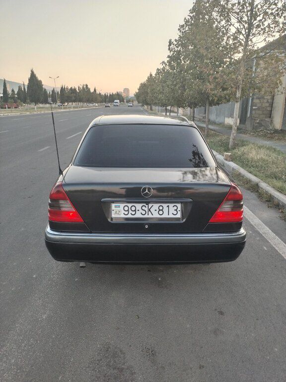 Mercedes C 180, 1.8 L, 1994 il, 600 000 km 99-SK-813 — Avtomobillər, Gəncə (4)