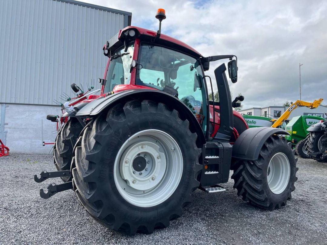 Traktor Valtra, 2025 il — Aqro texnikası, Bakı (3)