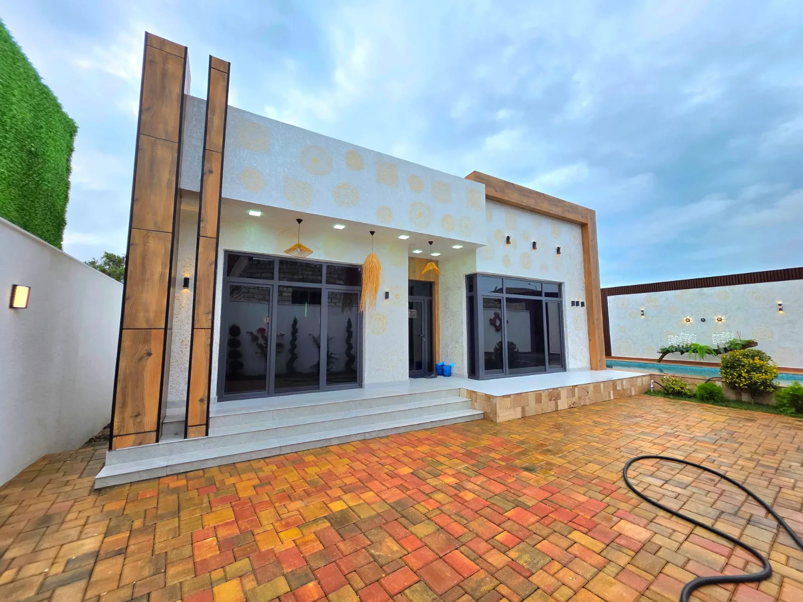 Şüvəlan, 4 otaqlı Həyət evi satılır - 140 m², 1 mərtəbə, 3 sot — Bakı