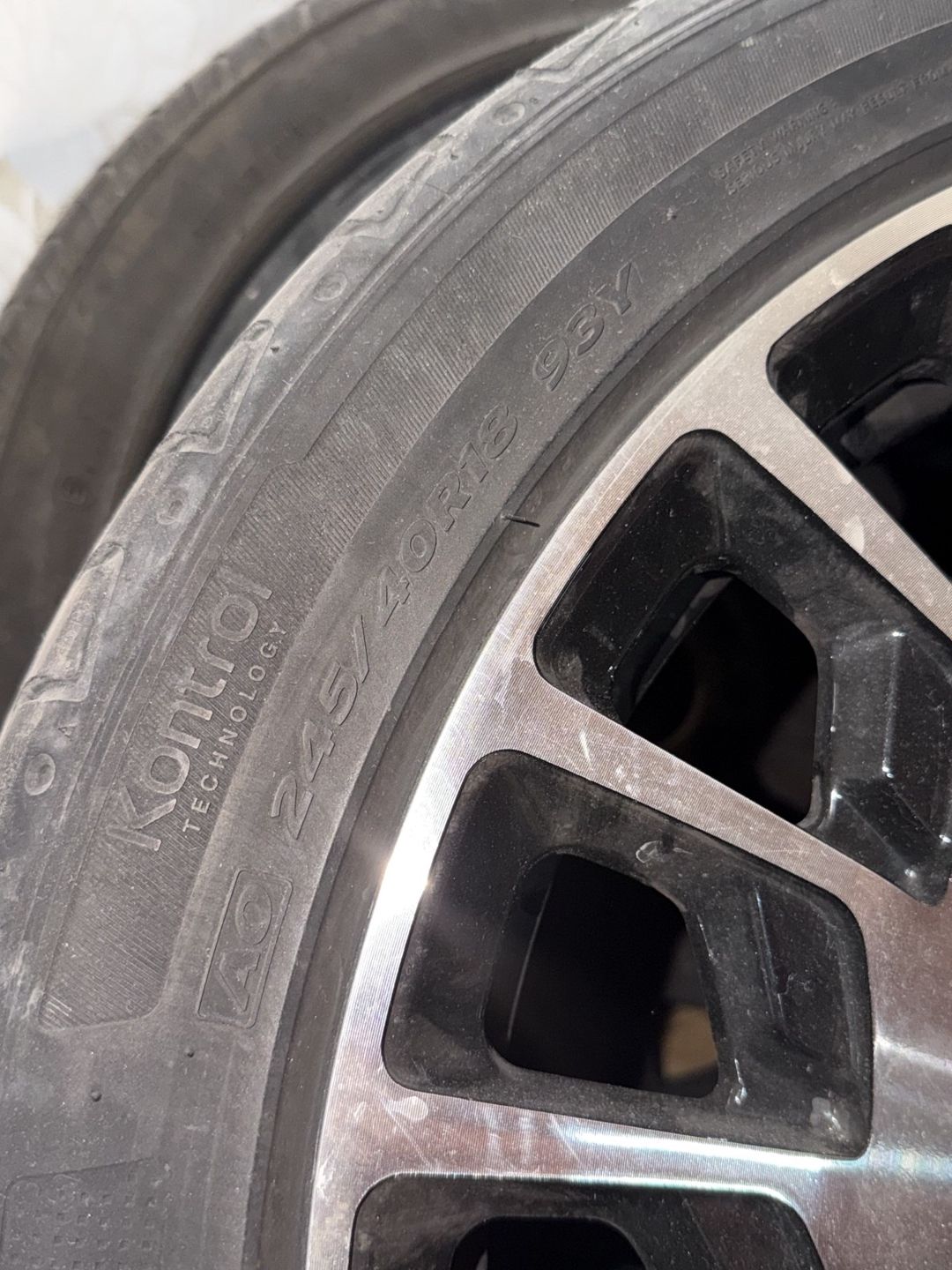 Mercedes-Maybach təkəri 245/40 R18 — Ehtiyat hissələri və aksesuarlar, Bakı (12)