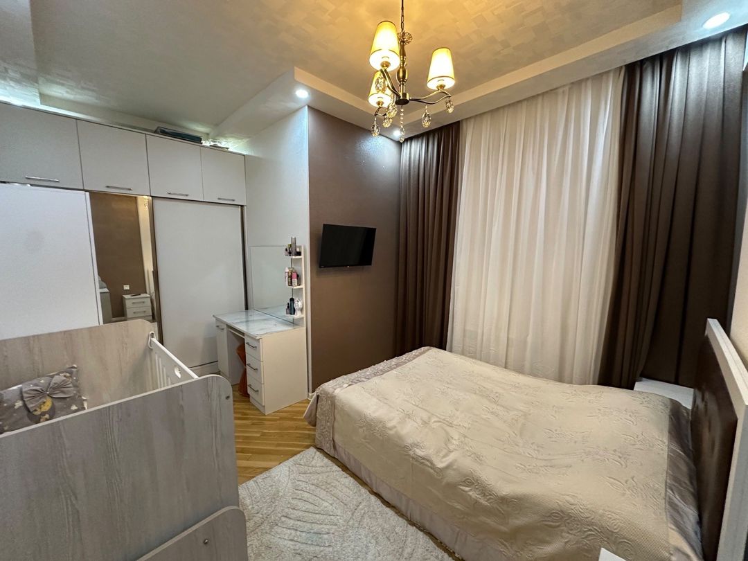 Satılır 4 otaqlı yeni tikili 150 m² — Mənzil, Bakı (8)