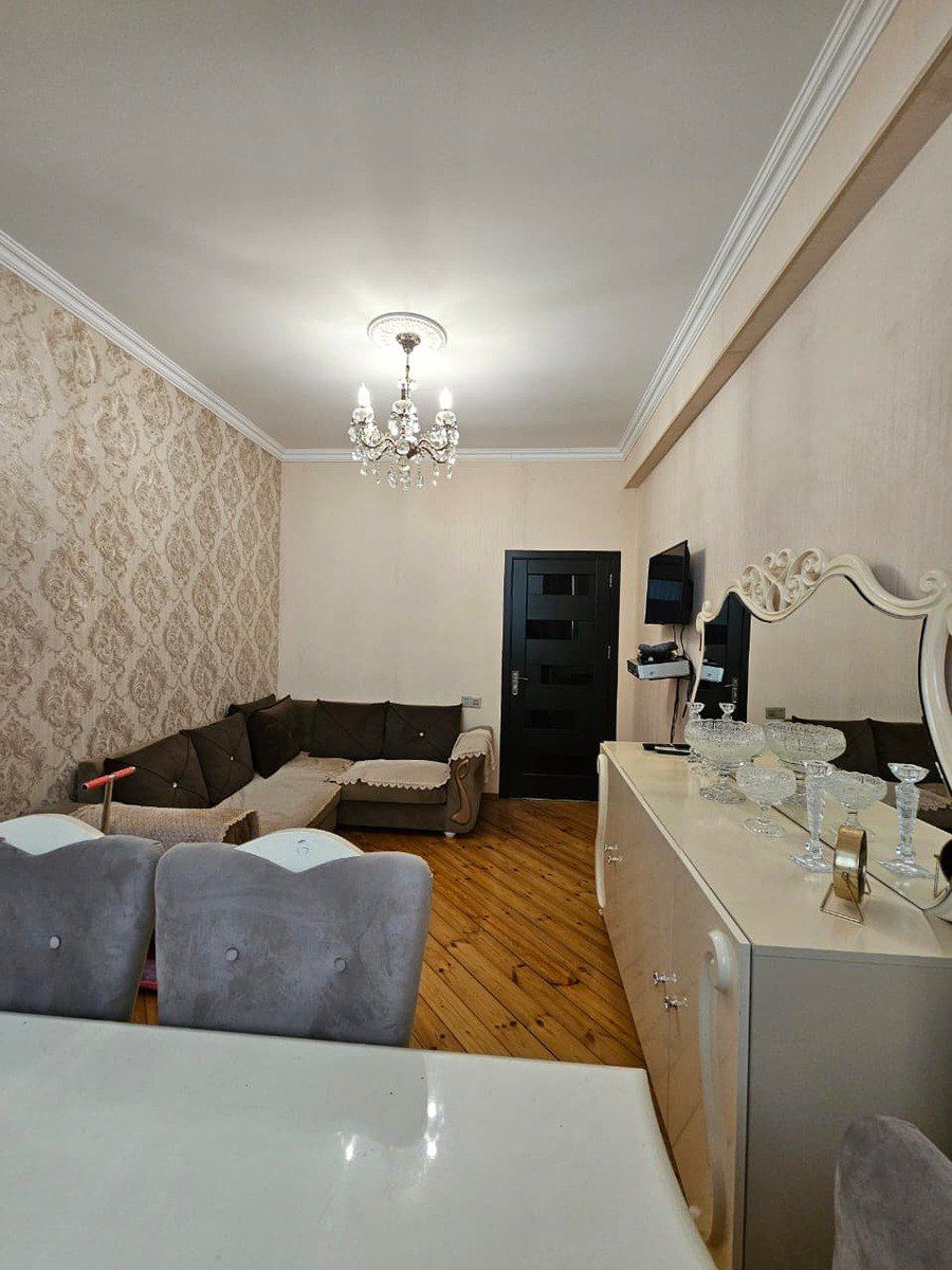 Satılır 2 otaqlı köhnə tikili 55 m² — Mənzil, Bakı (2)