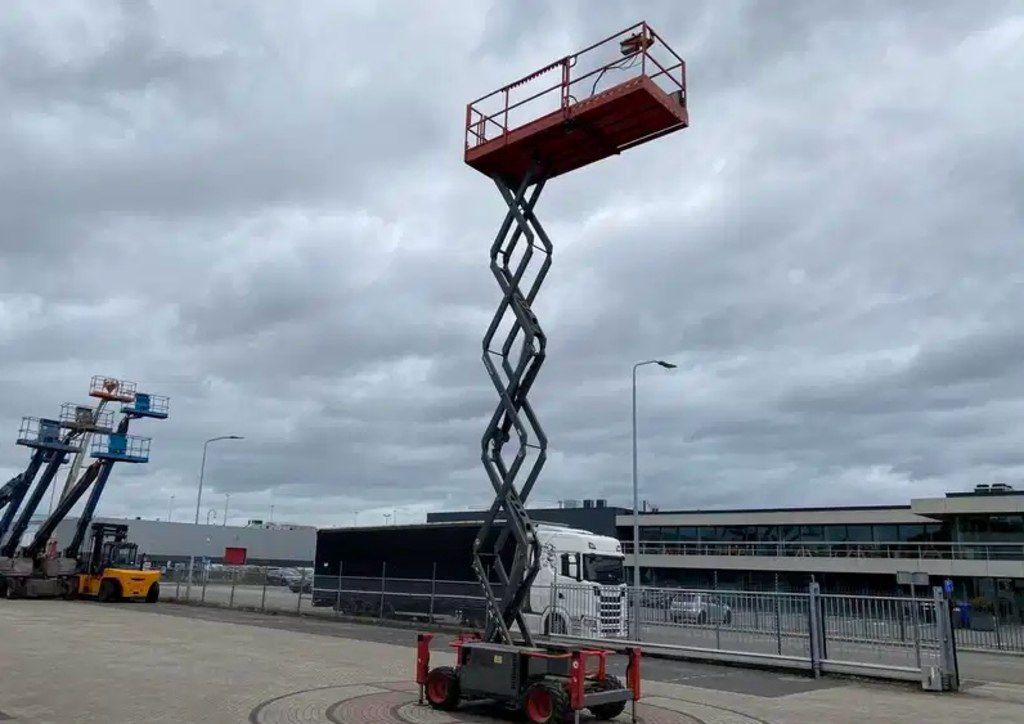 Skyjack Dizel qayçı səbət (12 metr) — İnşaat texnikası, Bakı (3)