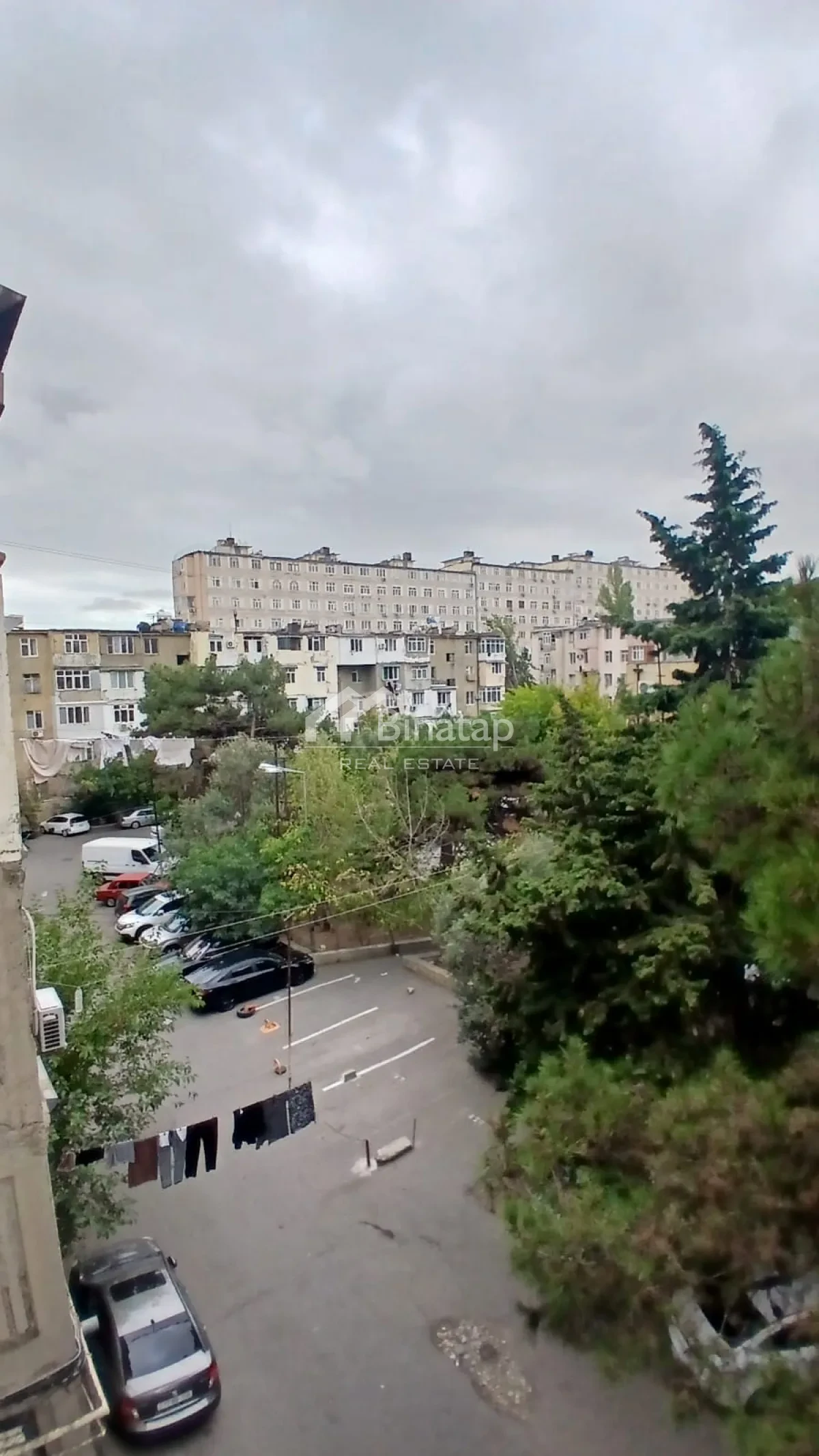 Satılır 2 otaqlı köhnə tikili 50 m², İnşaatçılar metrosu, Yasamal rayonu — Bakı