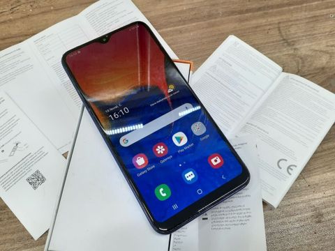 Samsung Galaxy A10, 32 GB, rəng - Göy, Zəmanət, Düyməli, Sensor — Gəncə