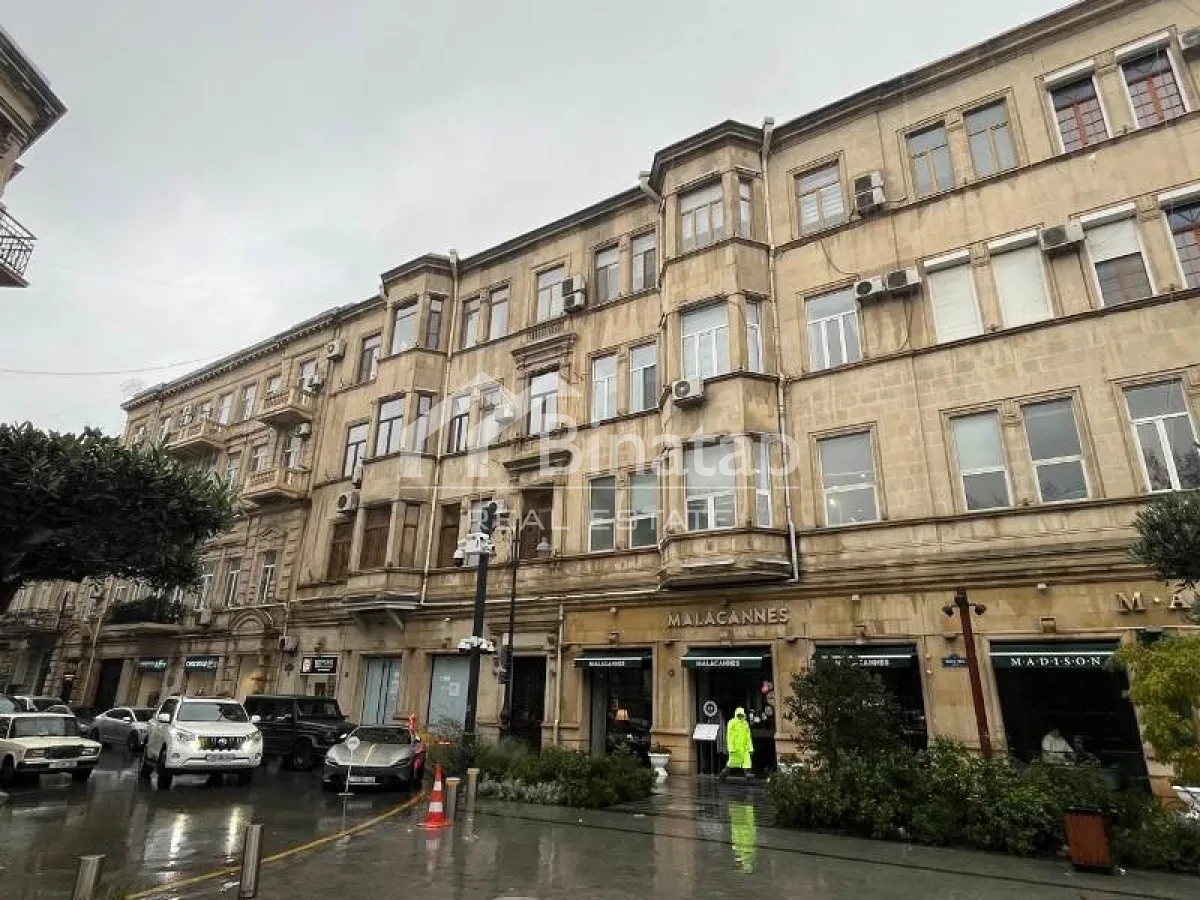 Satılır 7 otaqlı köhnə tikili 470 m², Sahil metrosu, Nəsimi rayonu — 3 000 000 ₼ · Bakı · Mənzil Satılır 7 otaqlı köhnə tikili 470 m², Sahil metrosu, Nəsimi rayonu — Bakı