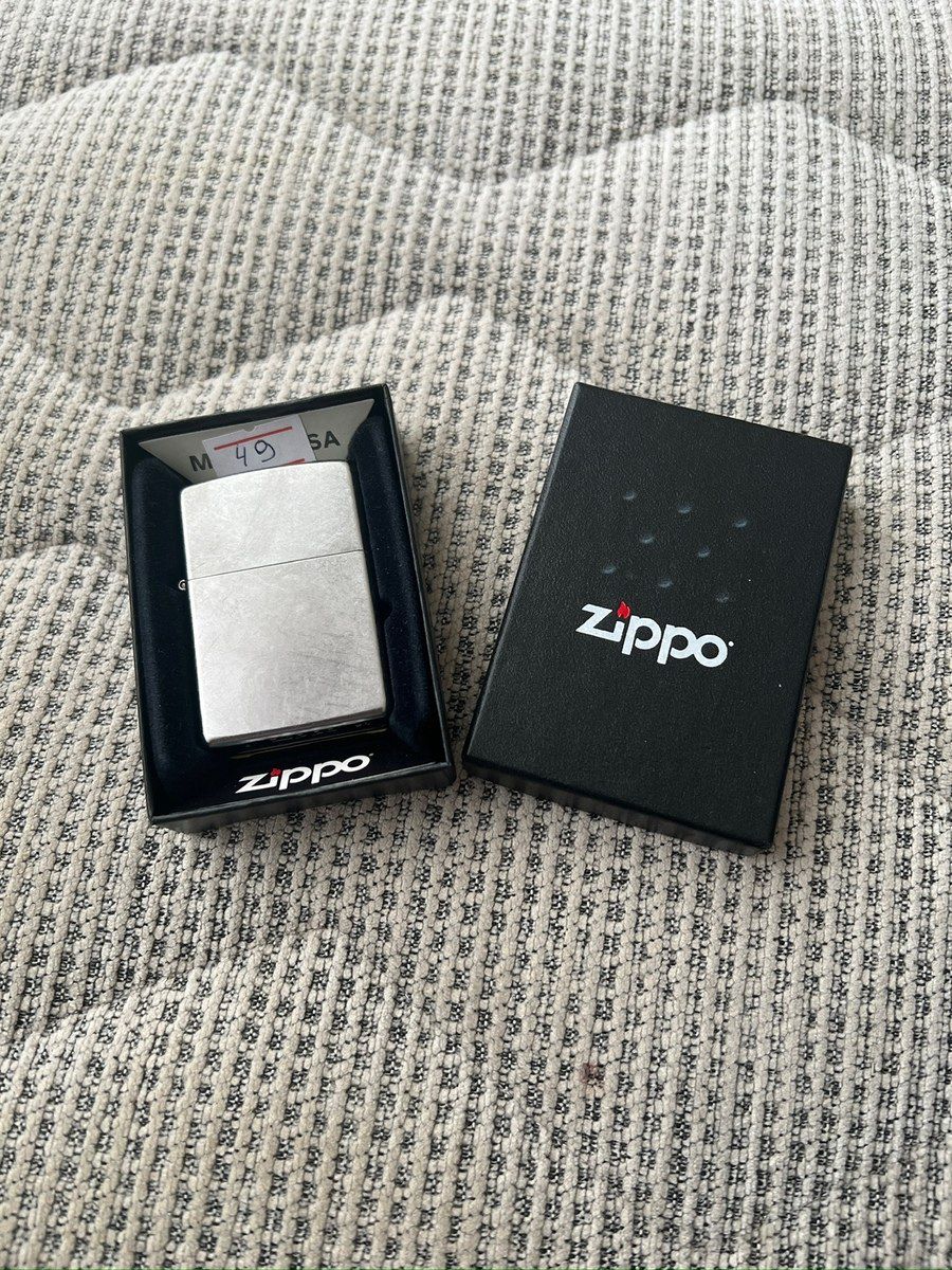 Alışqan Zippo — Şəxsi əşyalar, Bakı