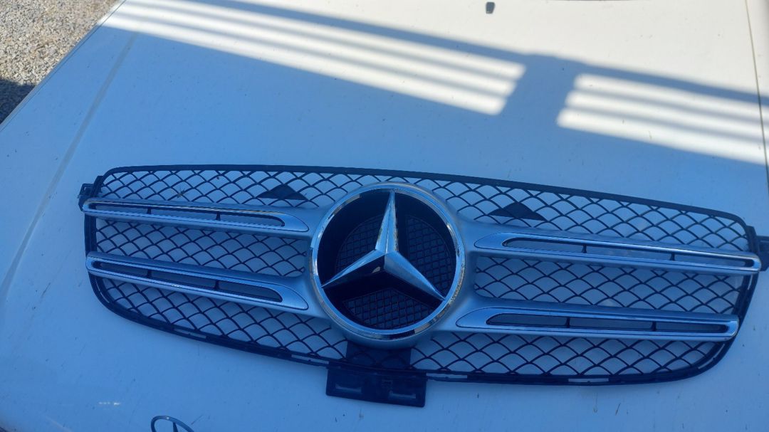 Mercedes W166 radiator barmaqlığı — Ehtiyat hissələri və aksesuarlar, Bakı