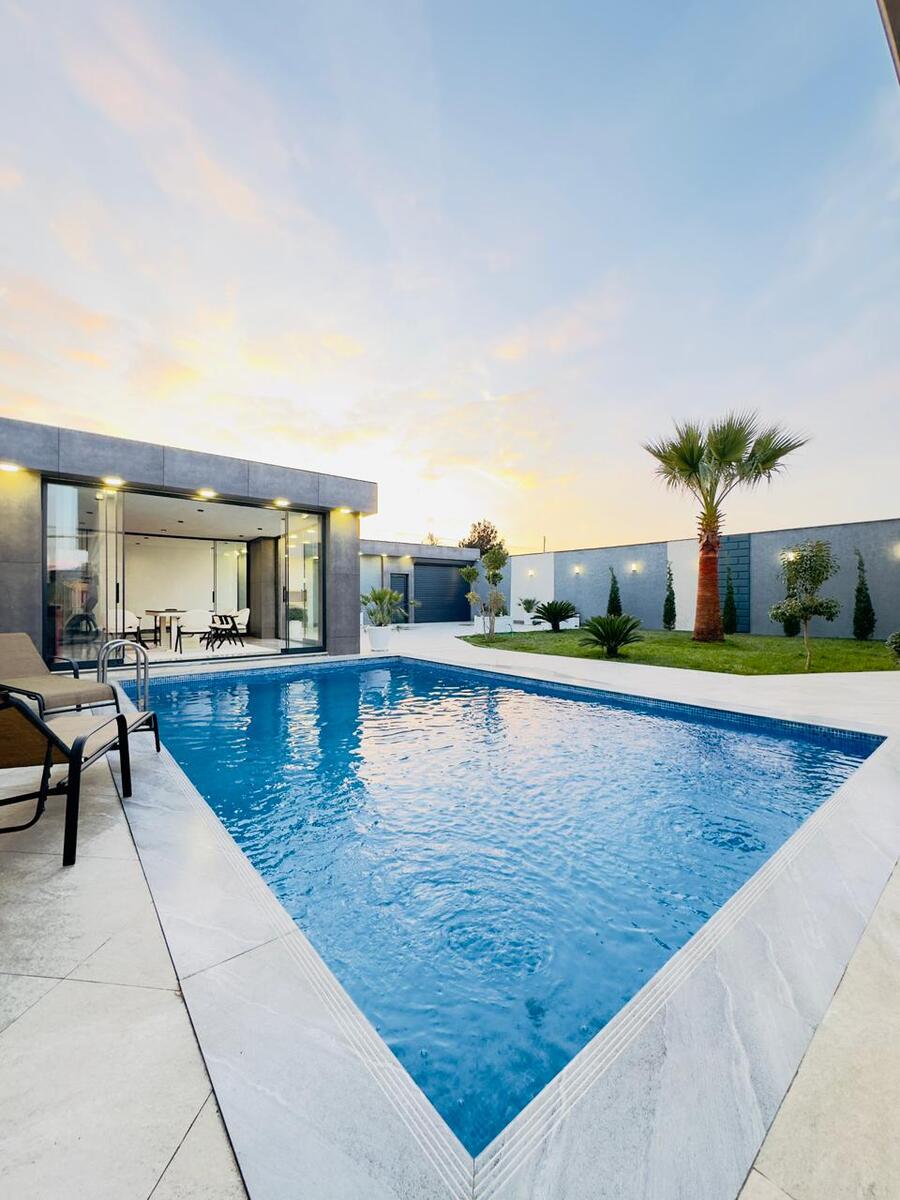 Satılır 4 otaqlı həyət evi/bağ evi 200 m² — Ev, villa, Bakı (8)