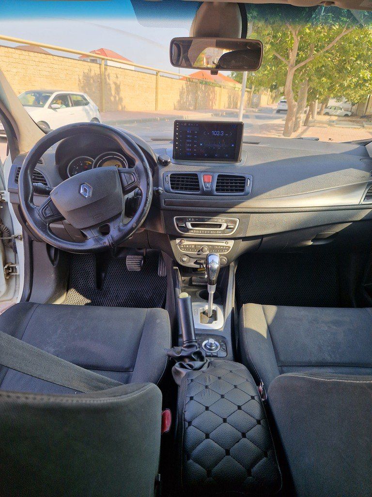 Renault Megane, 1.5 L, 2010 il, 405 000 km 77-NL-325 — Avtomobillər, Bakı (2)