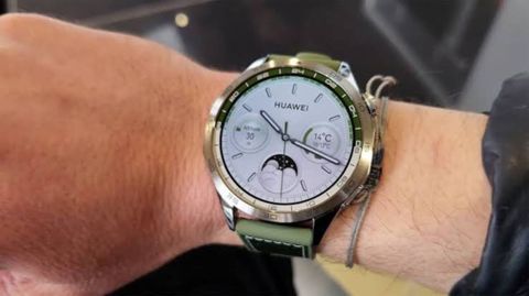 Huawei Watch GT 4 Silver 46mm — 200 ₼ · Bakı · Ağıllı saatlar və biləkliklər Huawei Watch GT 4 Silver 46mm — Bakı