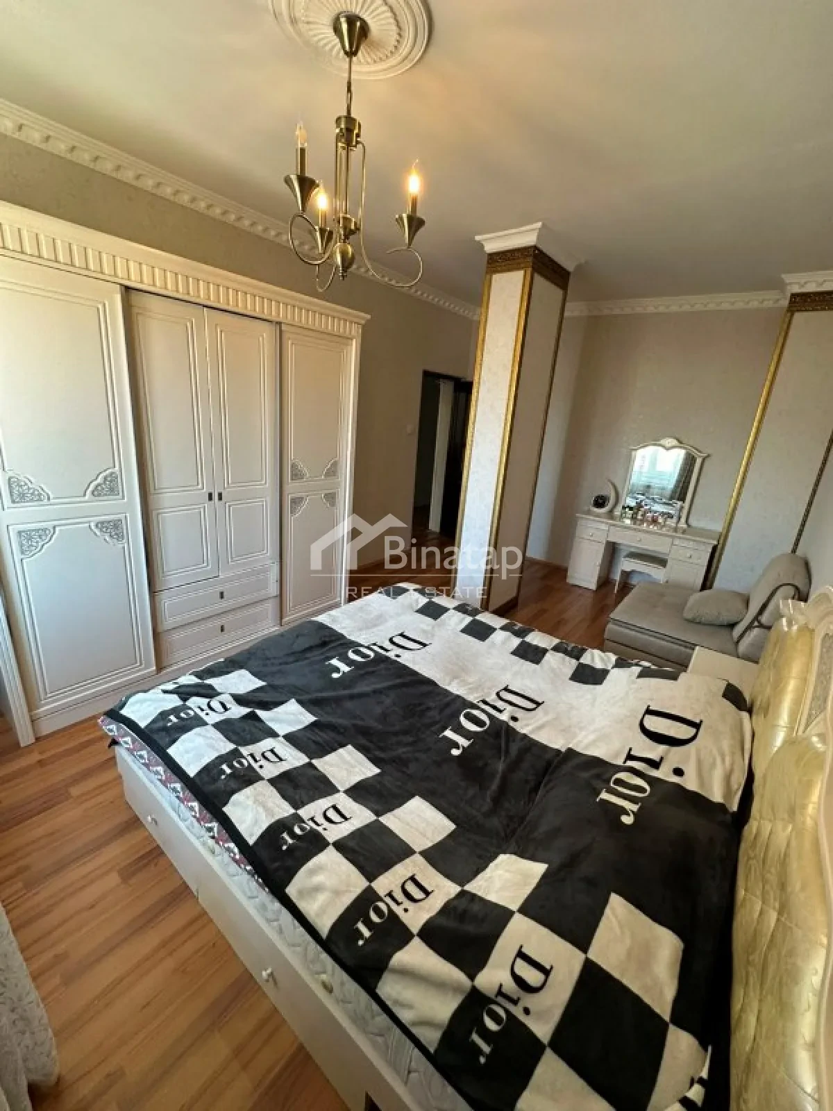 Satılır 4 otaqlı köhnə tikili 85 m², Badamdar qəsəbəsi, Səbail rayonu — Mənzil, Bakı (4)