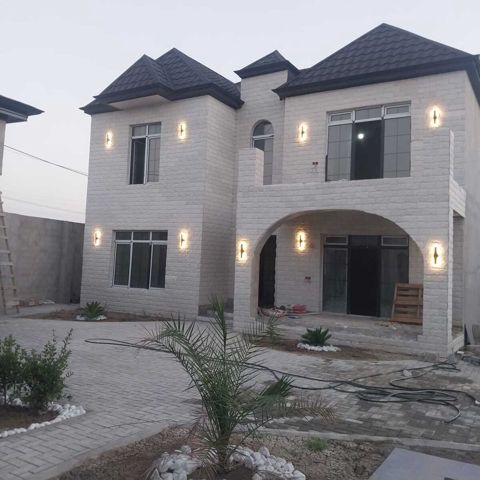 Satılır 5 otaqlı həyət evi/bağ evi 240 m² — Bakı