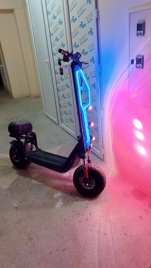 İşlənmiş Elektrik samokat 12", 1000 Vt, 45 km/s — Mesut