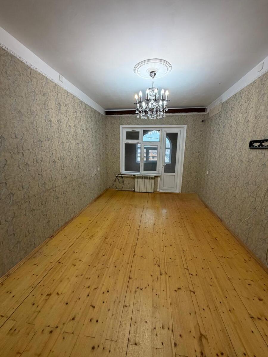 Satılır 4 otaqlı köhnə tikili 110 m² — Mənzil, Bakı (6)
