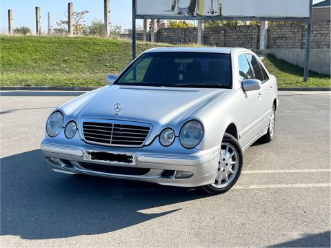 Mercedes E 220, 2000 il — Bakı