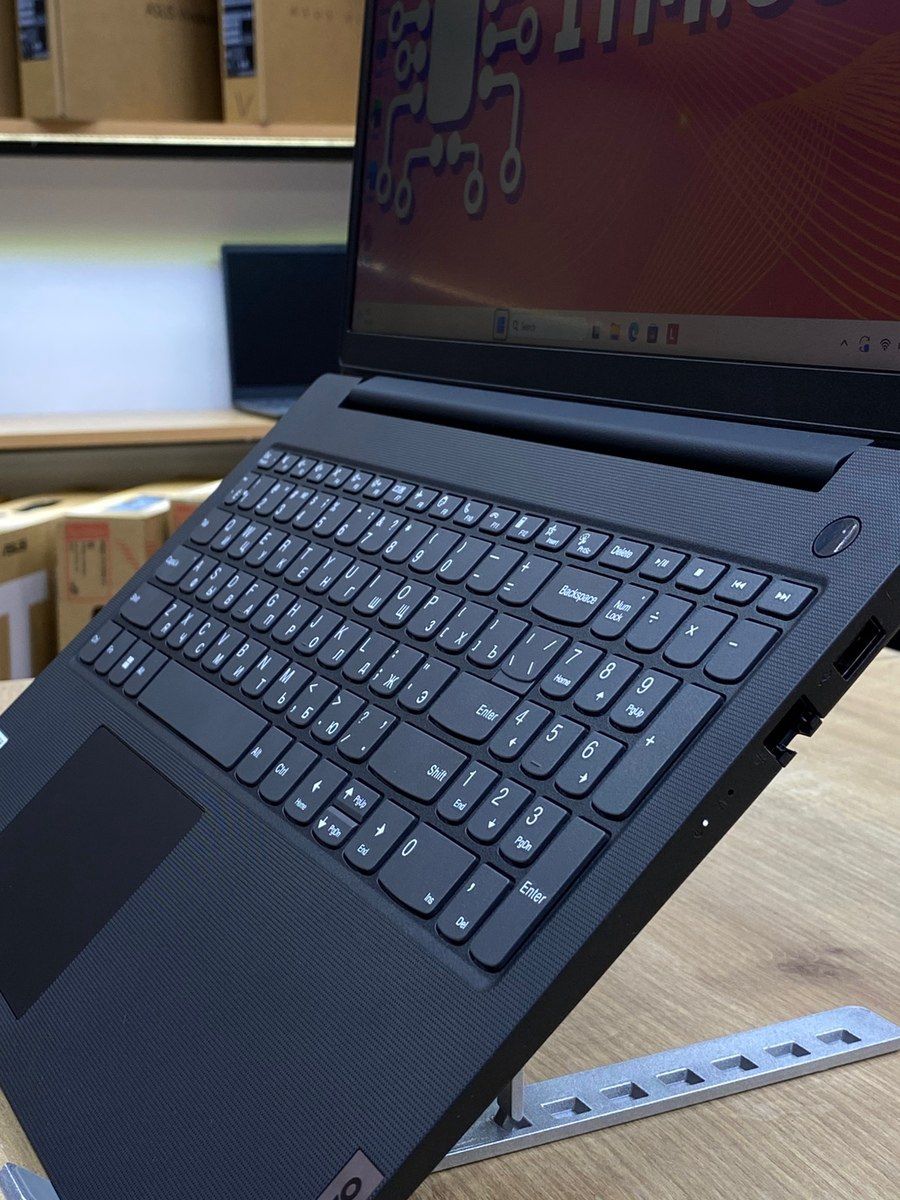 Lenovo V15 — Noutbuklar, Bakı (3)