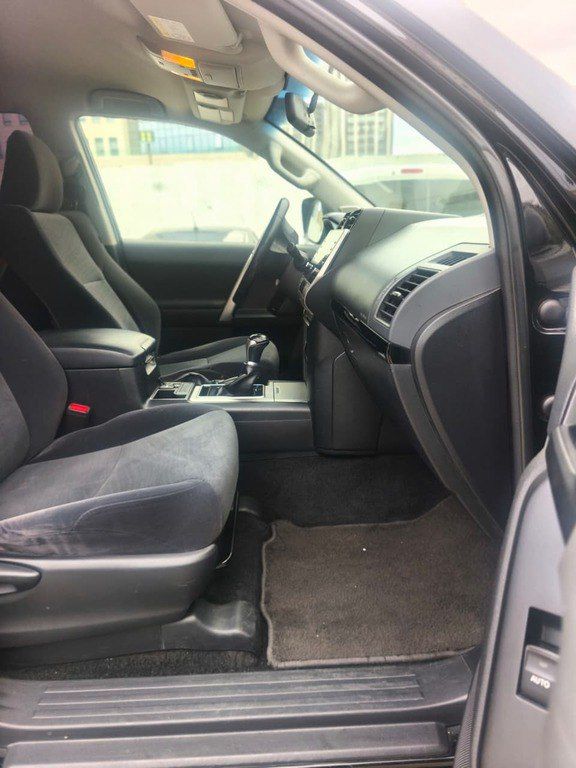 Toyota Land Cruiser Prado, 2.7 L, 2022 il, 117 000 km 99-PV-738 — Avtomobillər, Bakı (8)