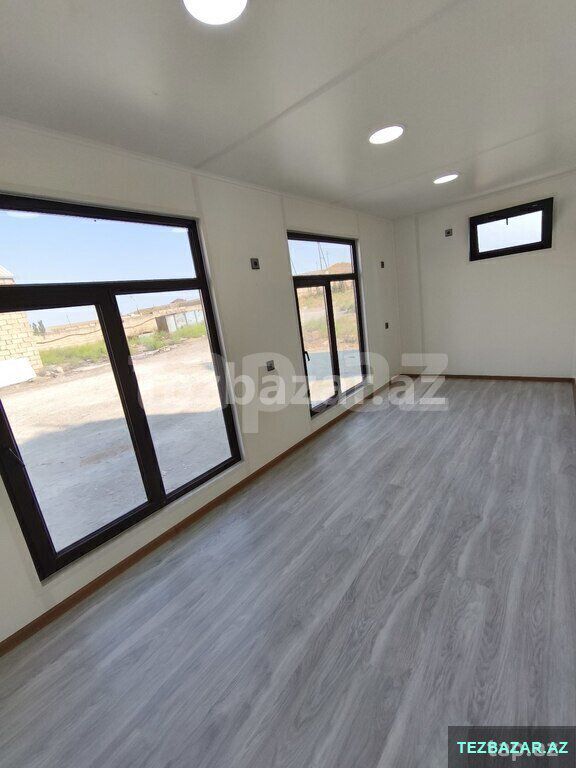 Konteyner — Mallar, Bakı (2)