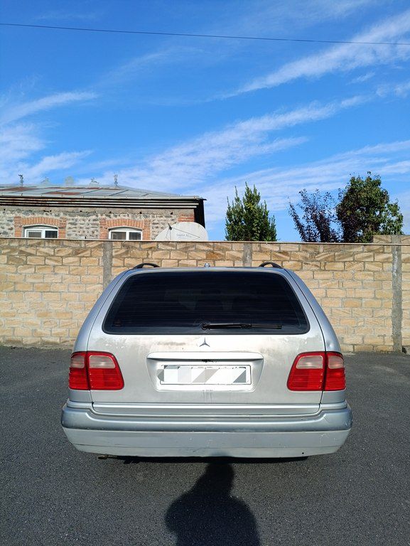 Mercedes E 200, 2.0 L, 1998 il, 611 750 km — Avtomobillər, Zaqatala (4)