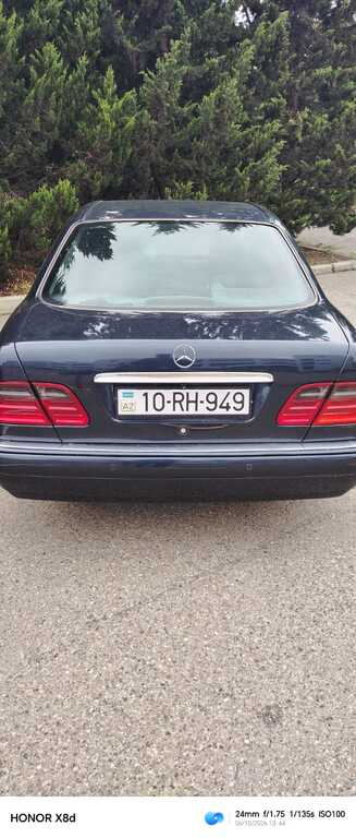 Mercedes E 240, 2.4 L, 1999 il, 540 000 km 10-RH-949 — Avtomobillər, Bakı (2)