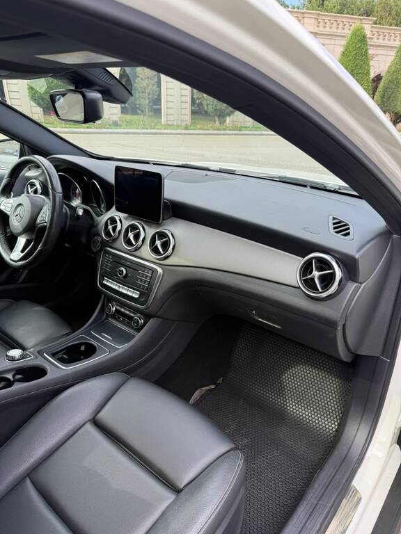 Mercedes GLA 250, 2.0 L, 2017 il, 190 000 km — Avtomobillər, Bakı (8)