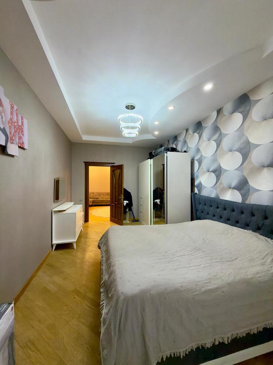 Satılır 4 otaqlı yeni tikili 160 m² — Mənzil, Bakı (11)