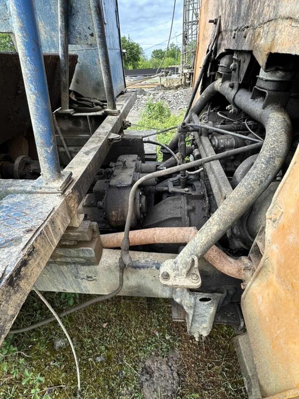 Sahə qazma işləri üçün mobil qazma qurğusu – yük maşını üzərində — Konveyer və transportyorlar, Digah (7)