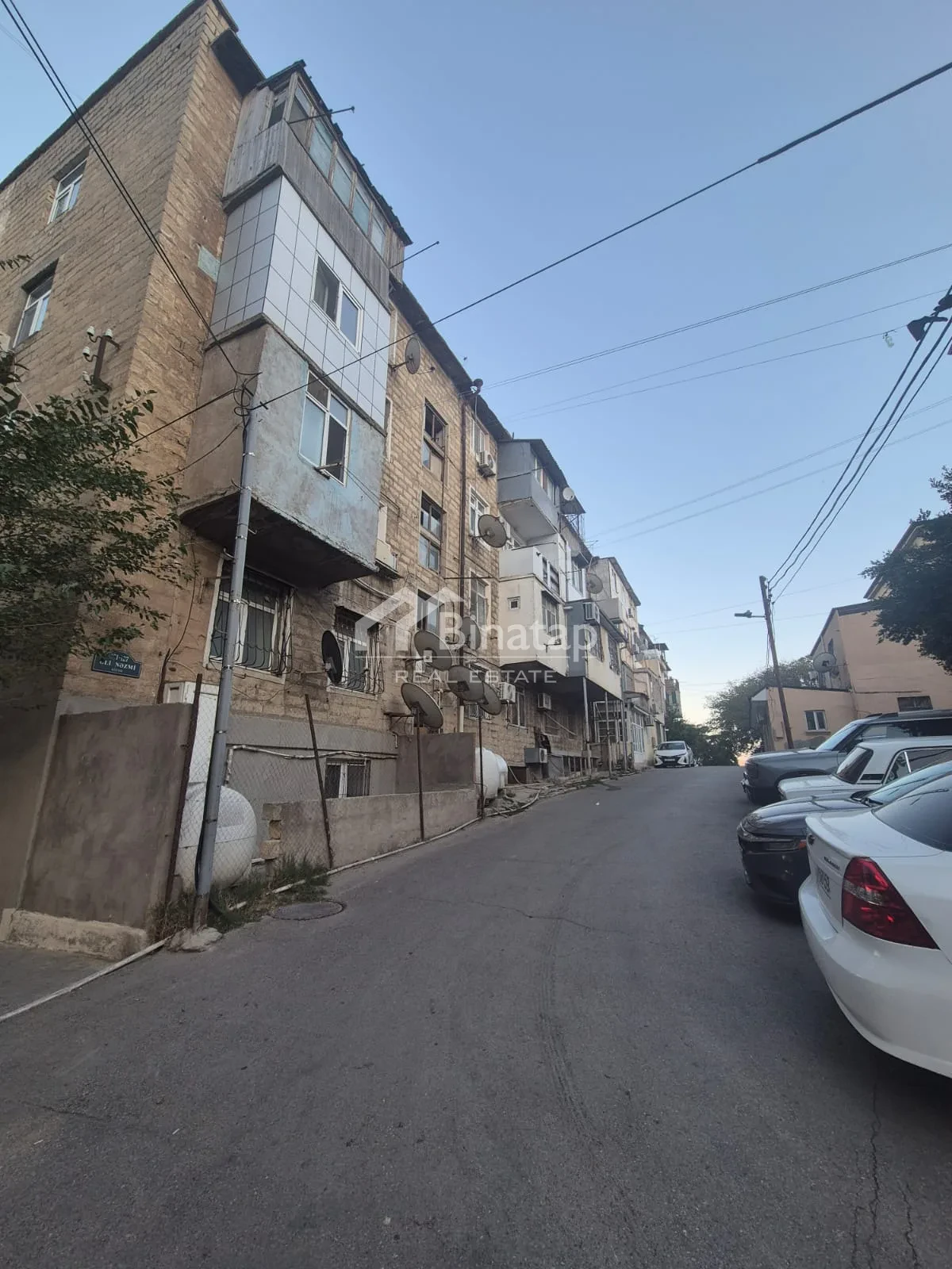 Satılır 1 otaqlı köhnə tikili 33 m², Səbail rayonu — Mənzil