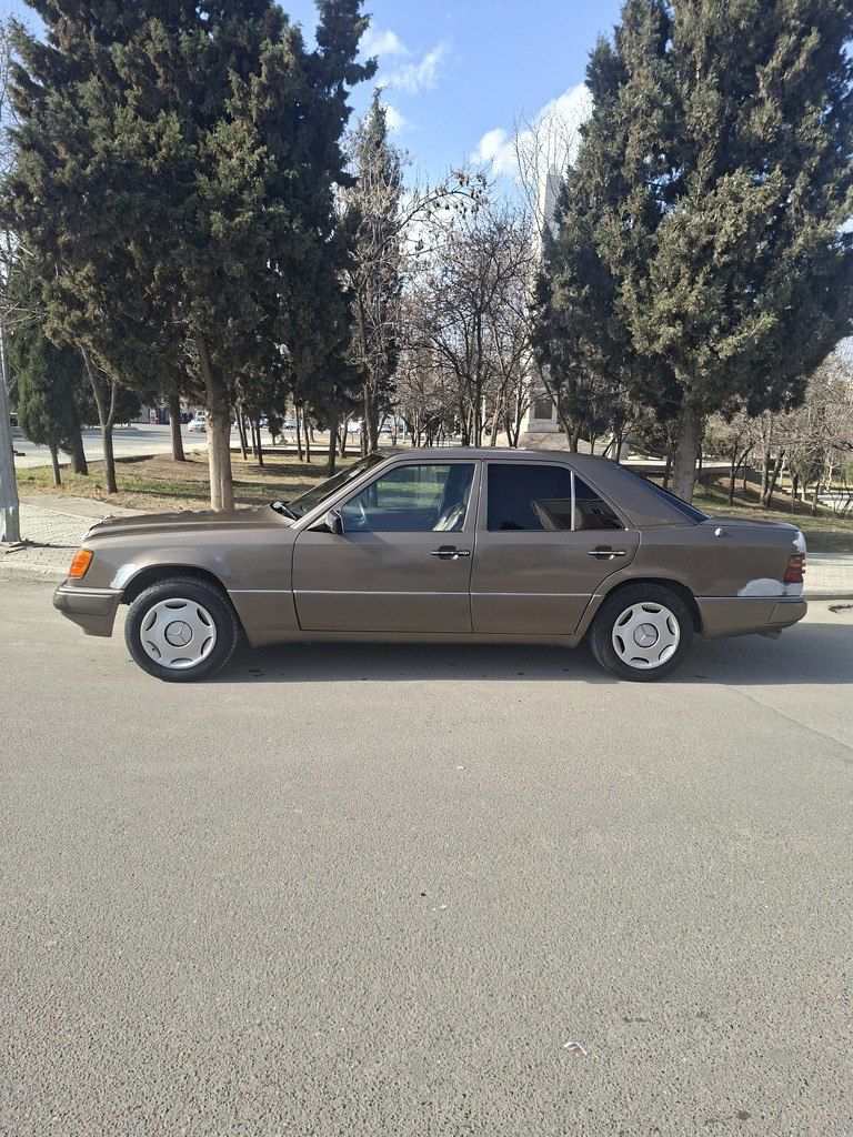 Mercedes 200 D, 2.0 L, 1990 il, 300 000 km 99-SM-531 — Avtomobillər, Gəncə (3)