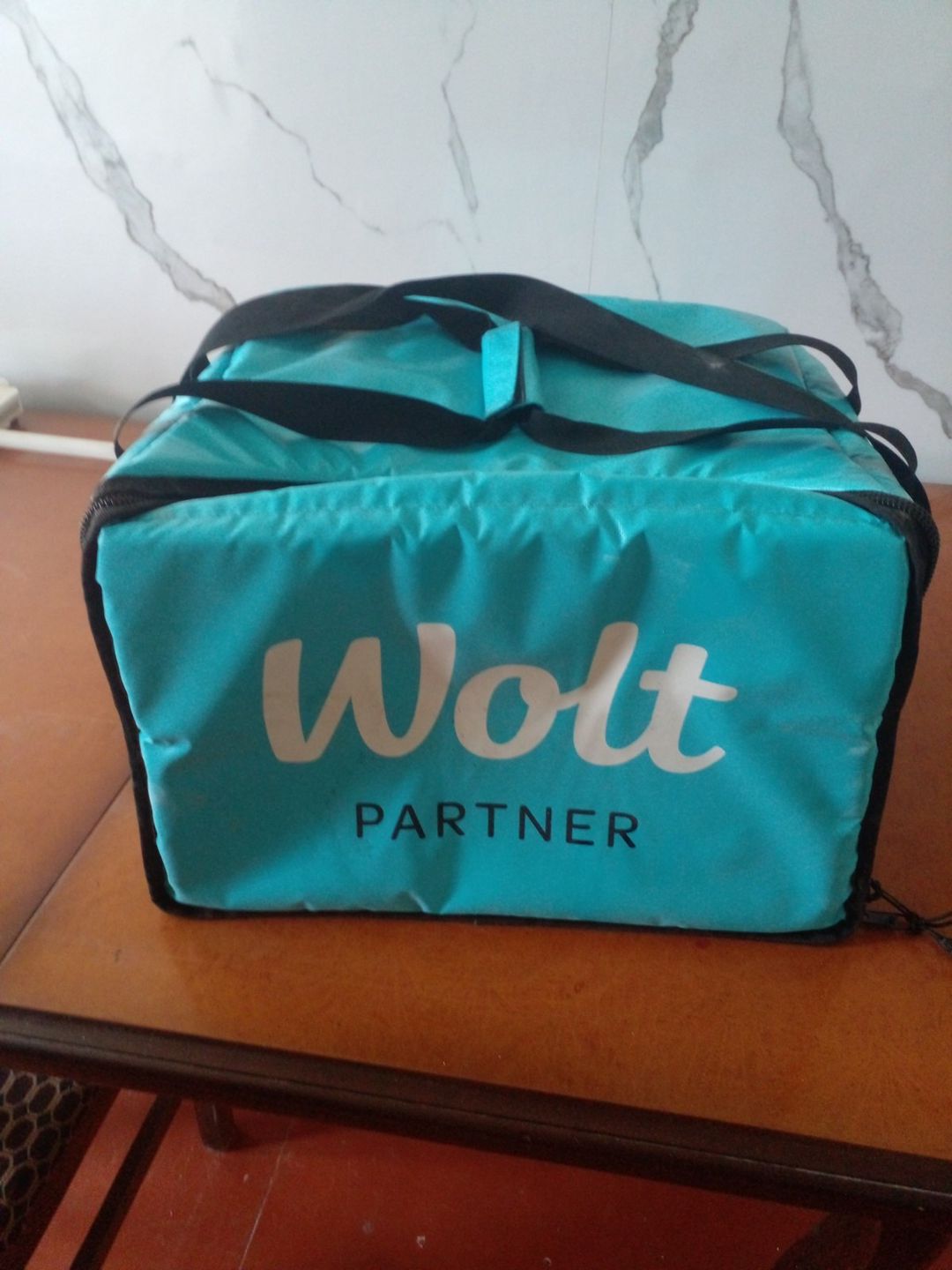 Wolt çantası — Biznes və avadanlıq, Bakı