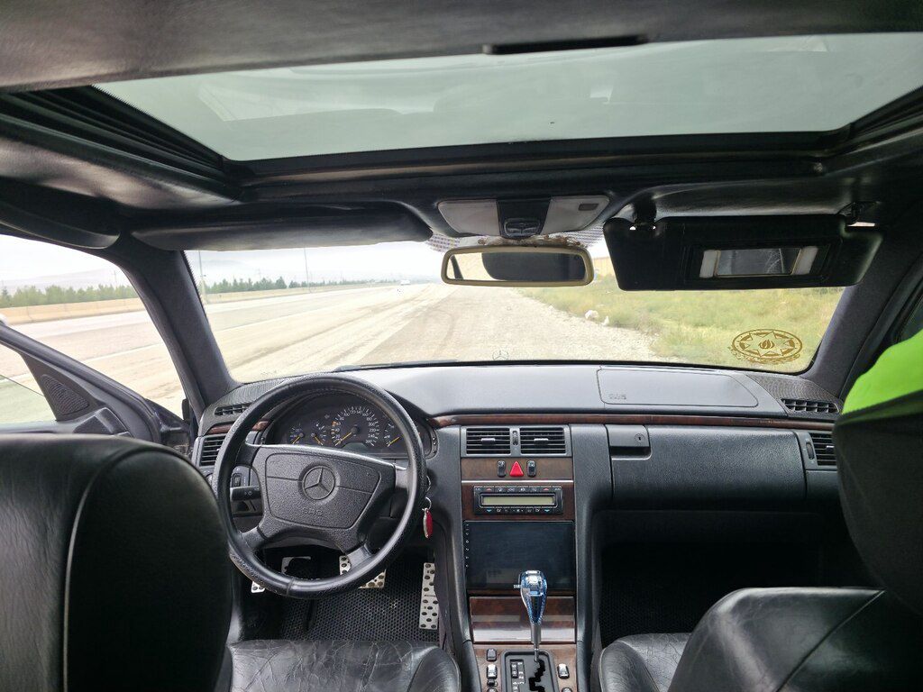 Mercedes E 320, 3.2 L, 1998 il, 298 000 km — Avtomobillər, Bakı (11)