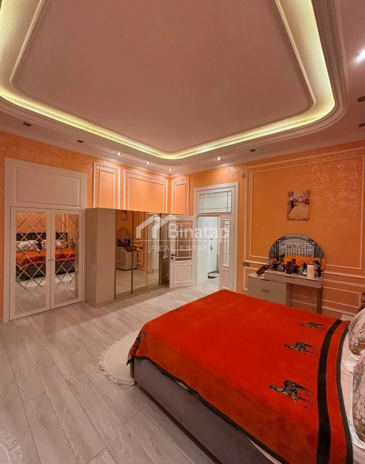 Satılır 3 otaqlı köhnə tikili 120 m², Sahil metrosu, Səbail rayonu — Mənzil, Bakı (5)